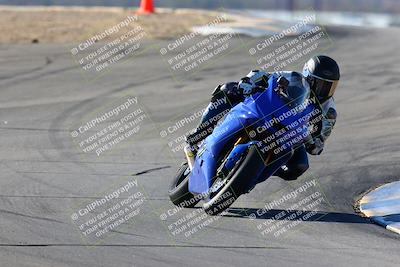 media/Jan-09-2022-SoCal Trackdays (Sun) [[2b1fec8404]]/Turns 9 and 8 (920am)/